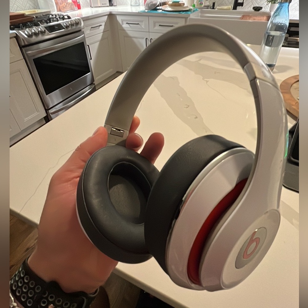 Beats by Dre - Studio 3 (Wired)